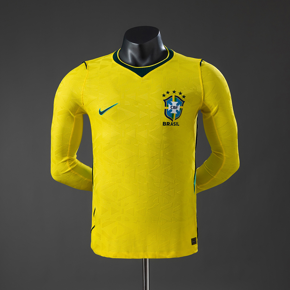 Camisa Brasil Manga Longa Versão Jogador I 2026