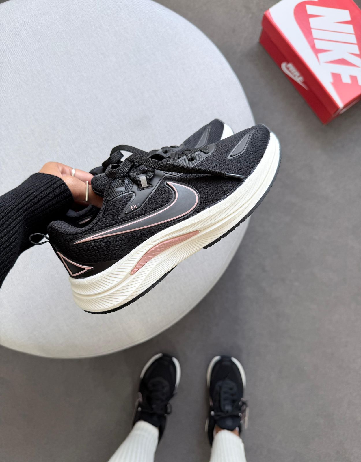 Nike Running EST 1972