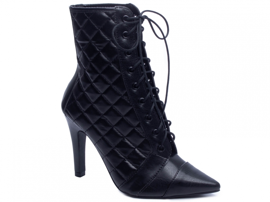 Bota Bico Fino Napa Preto e Matelassê Preto