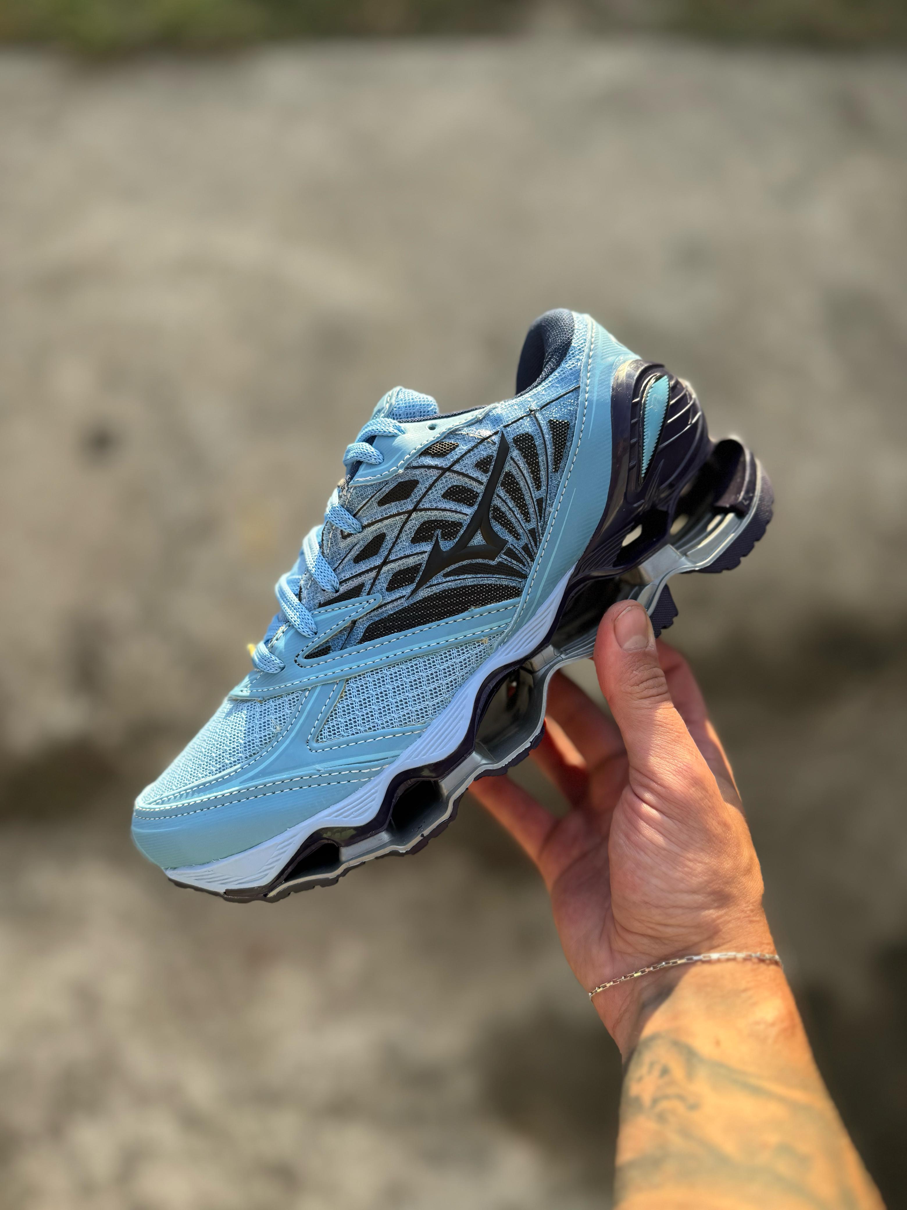 Mizuno Wave Prophecy 8