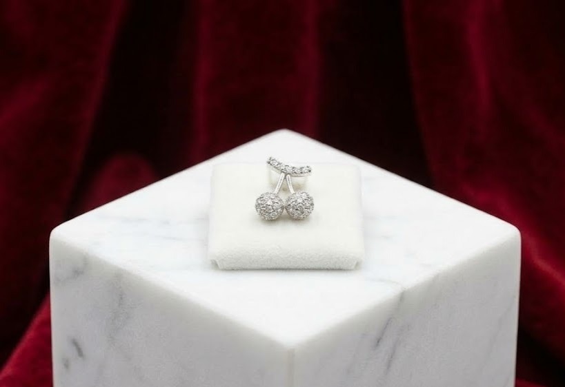 Piercing Petit Cerise