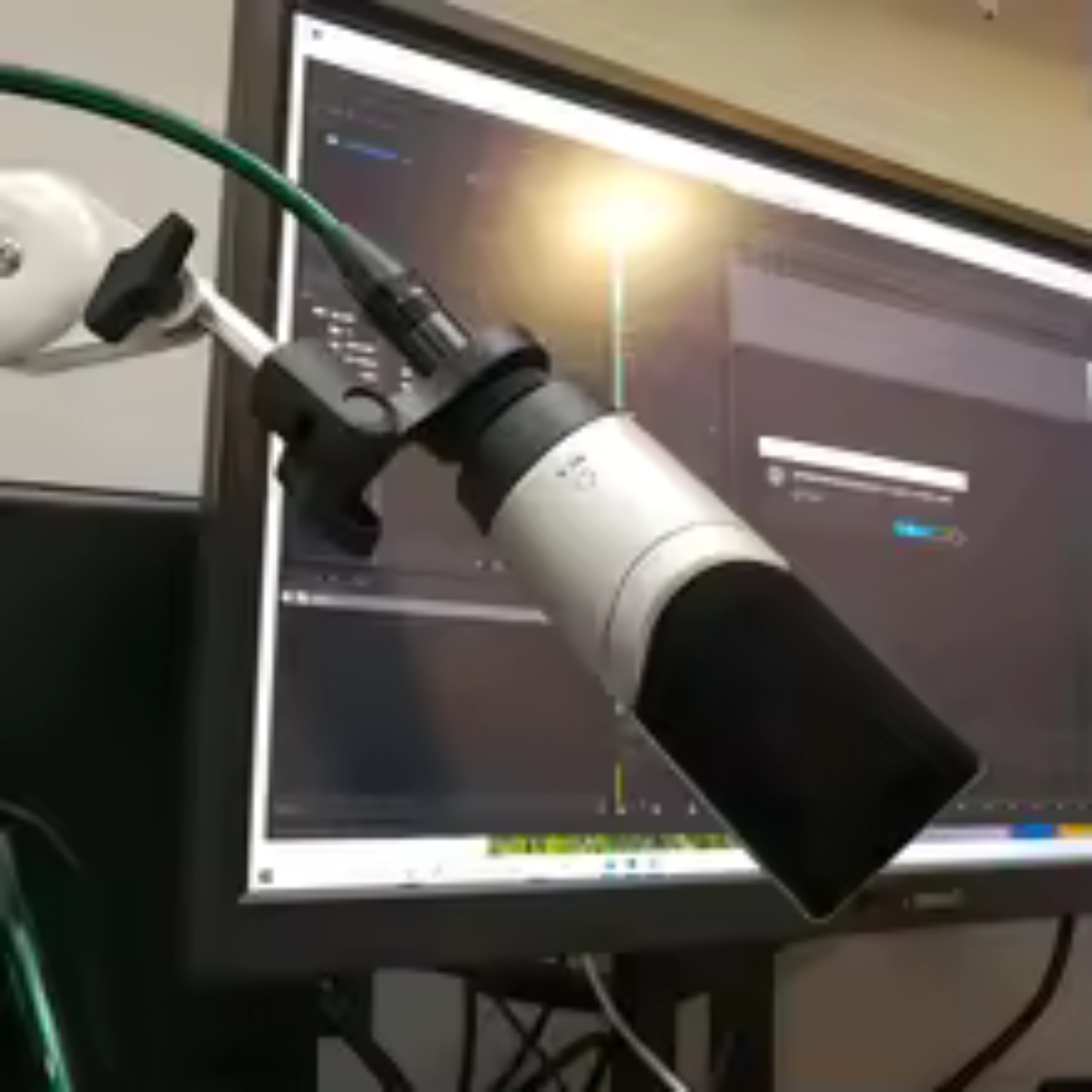 Microfone Condensador De Estúdio MK4 Para Gravação De Som Voice Overs Podcast Transmissão Ao Vivo