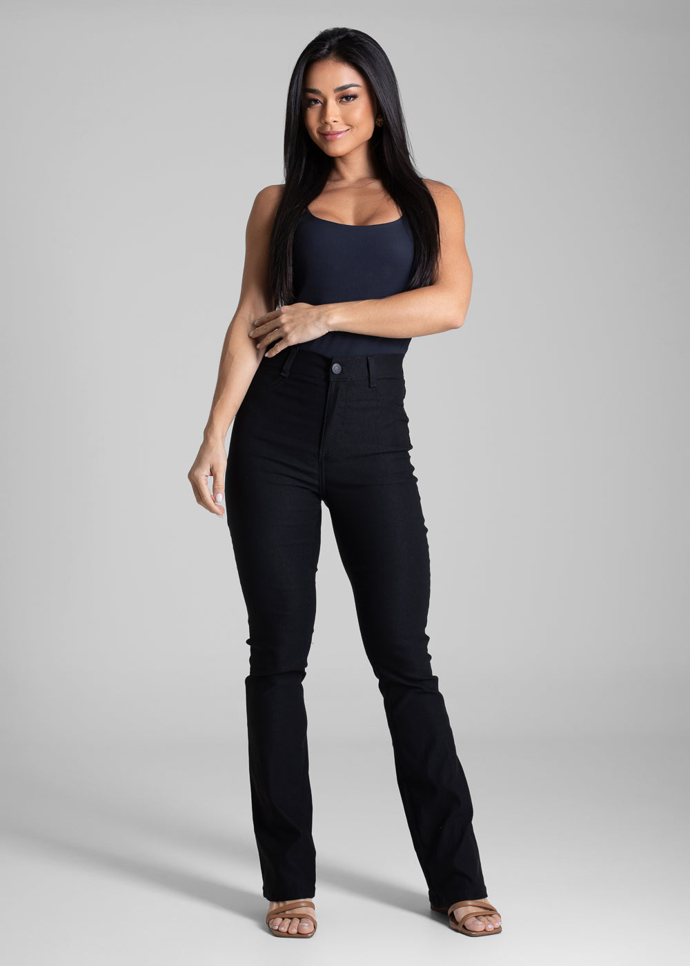 Calça Flare Sawary em Bengaline   Preta