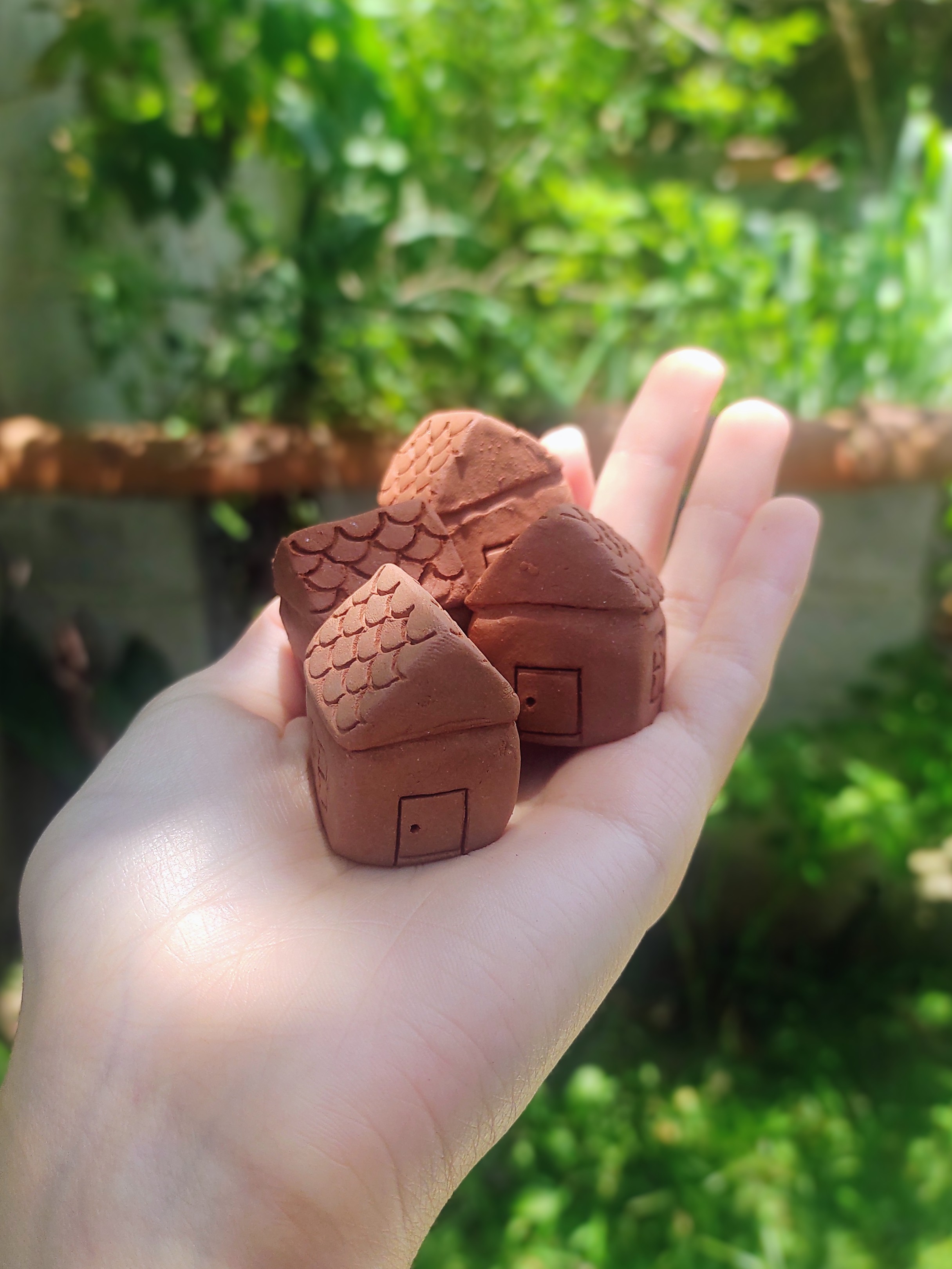 Miniatura Casinha maciça de barro | Temolda 2