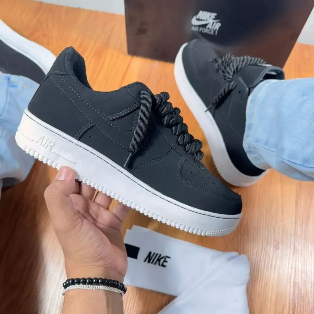 Tênis Air Force 1 Preto Nobuck