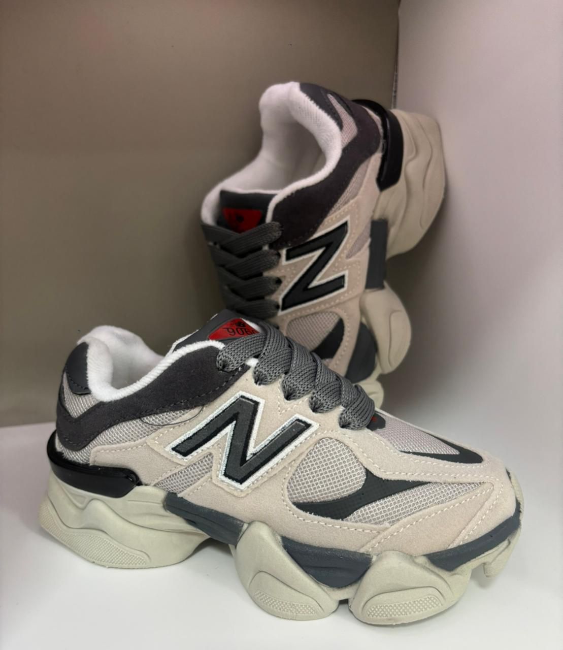 New Balance 9060 Infantil