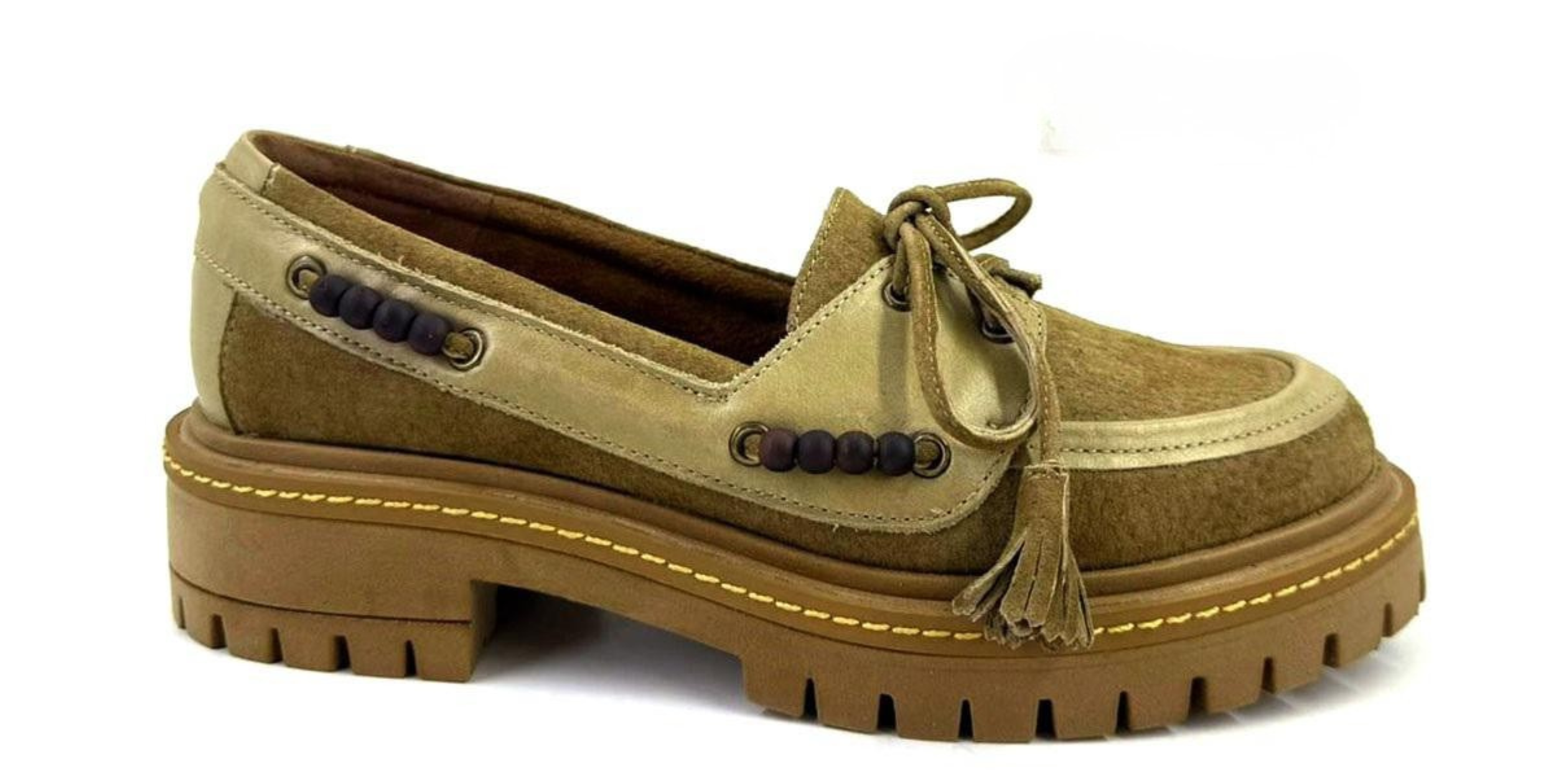 Mocassim Tratorado em Couro Premium