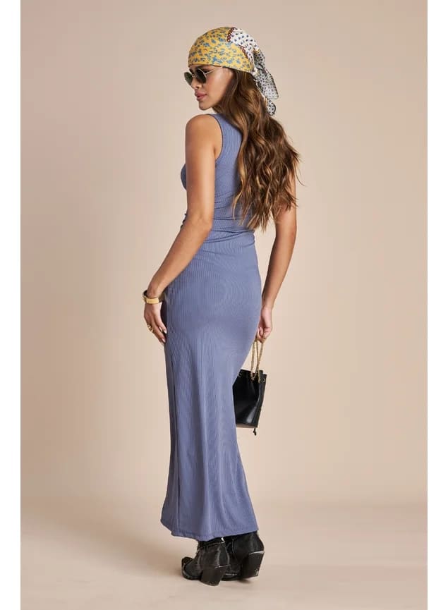 VESTIDO MIDI RYLIE DE CANELADO CHUMBO