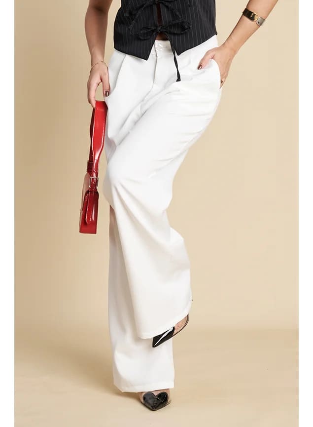 CALÇA RETA DE CINTURA ALTA LARY DE ALFAIATARIA OFF WHITE