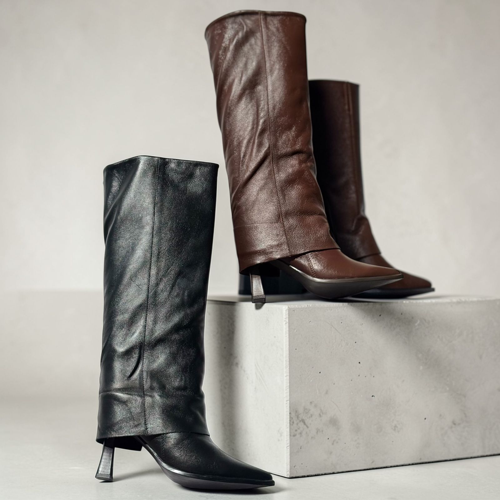 Bota Slouch Em Couro Legítimo