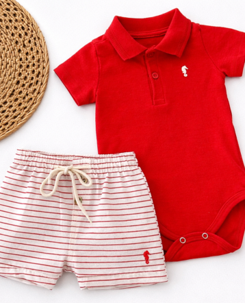 Conjunto Body vermelho e bermuda em sarja
