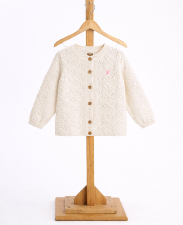 Suéter em tricô baby