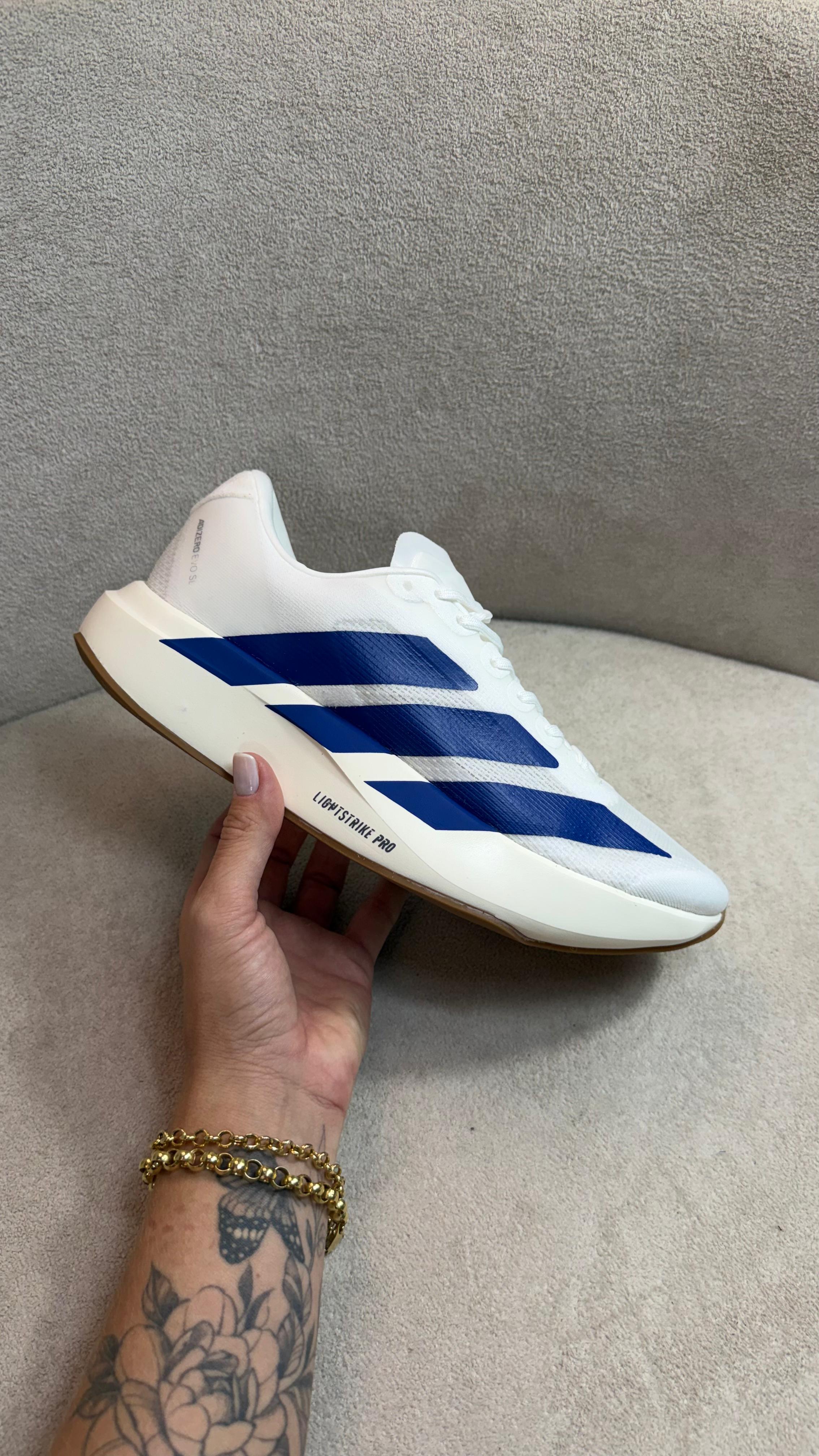 Tênis Adidas Adizero EVO SL Masculino Branco/Azul   Leve, Placa de Carbono e Performance