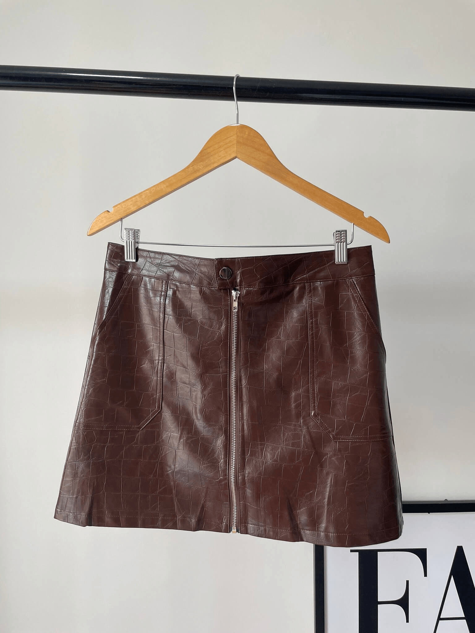 Saia Curta Croco Marrom