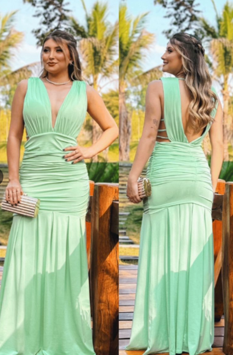 Vestido Helena em Malha Fluity   Clássico e Sofisticado