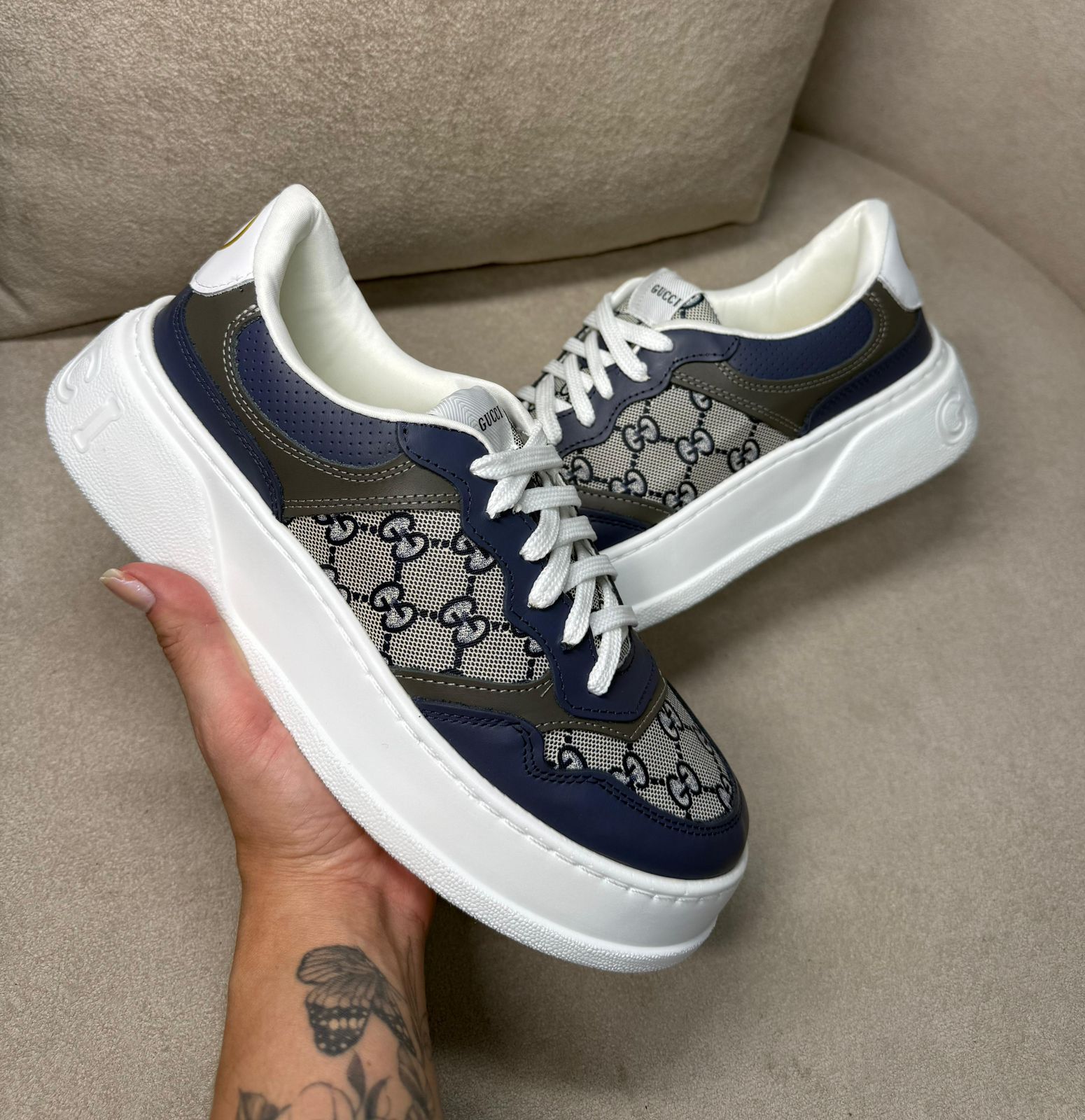 GUCCI EM COURO