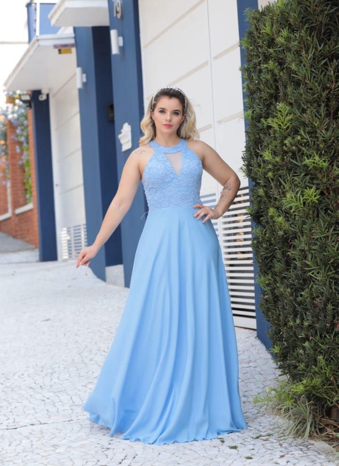 Vestido Gola Americana Ciganinha Curto   Moderno e Elegante