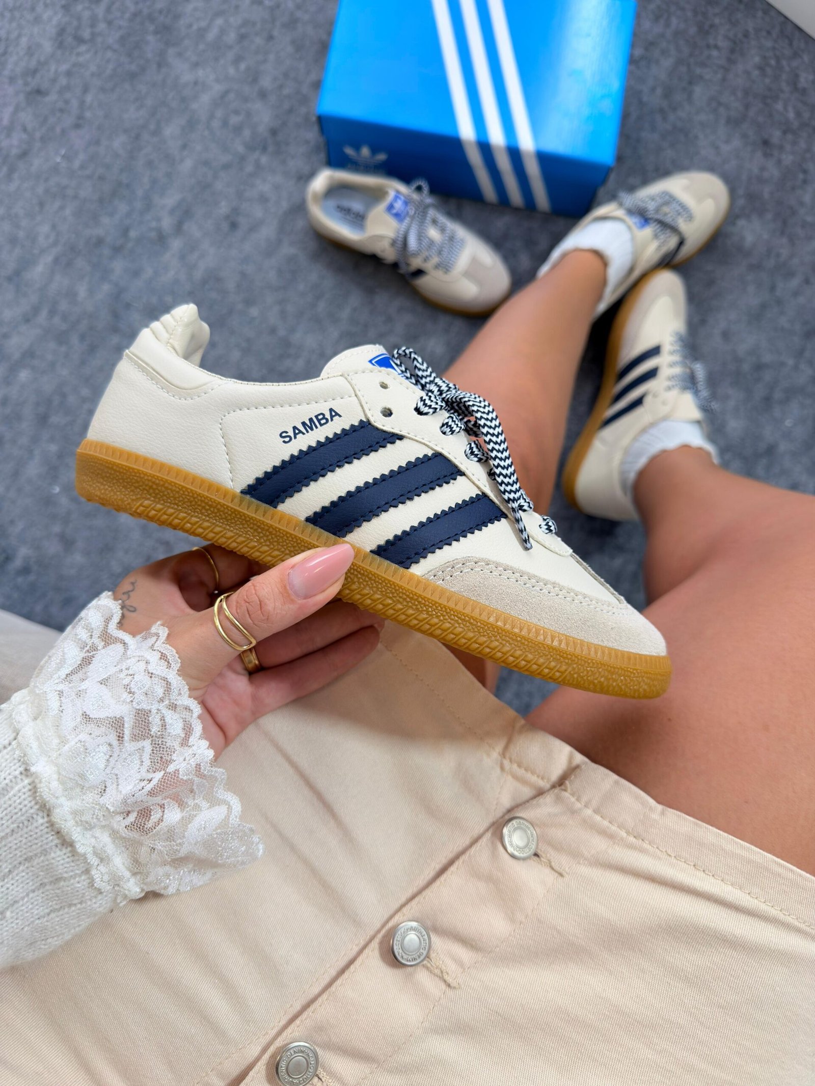 Tênis Feminino Adidas Samba é a escolha perfeita para quem busca unir elegância
