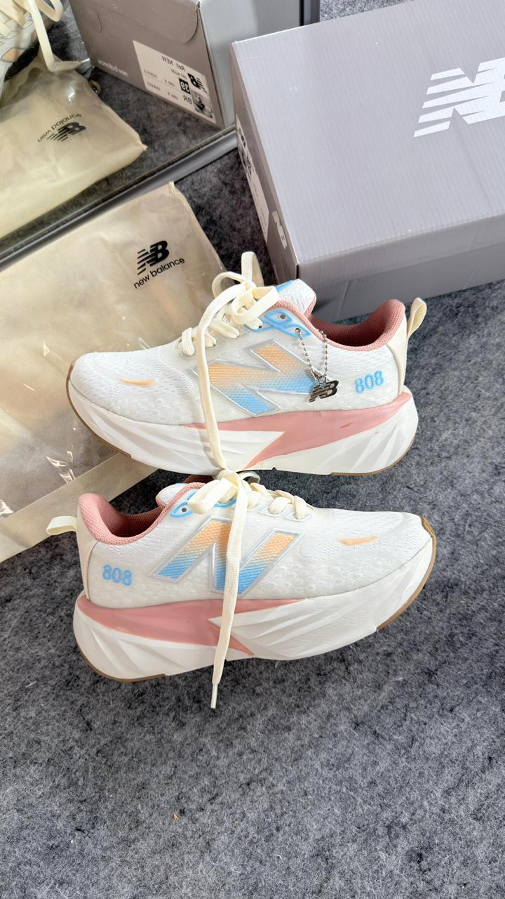 Tênis New Balance Numeric 808 Lite Feminino Branco/Nude   Leve, Solado Premium e Respirável
