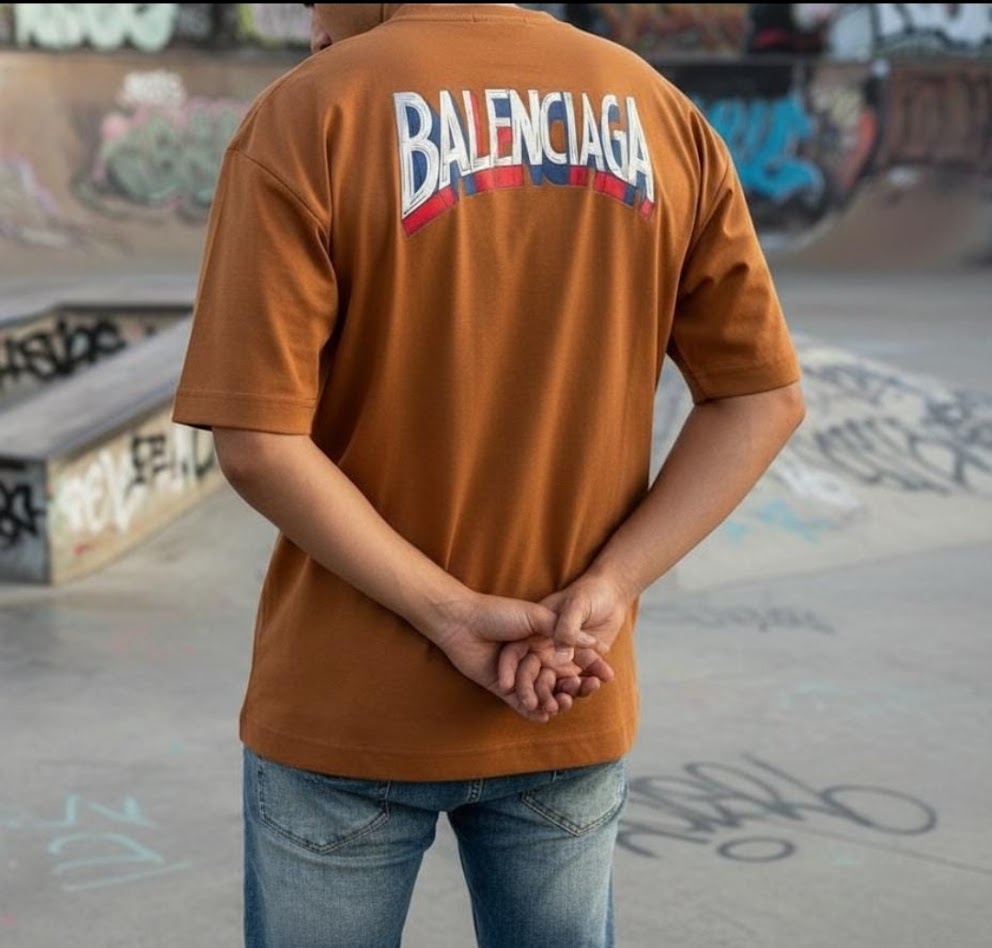 Camiseta Oversized Balenciaga - Frase - Cores - gr
