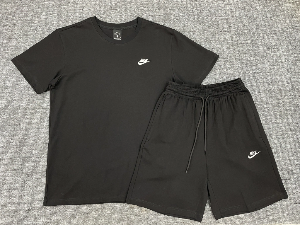 Kit Nike Basic "All Black"