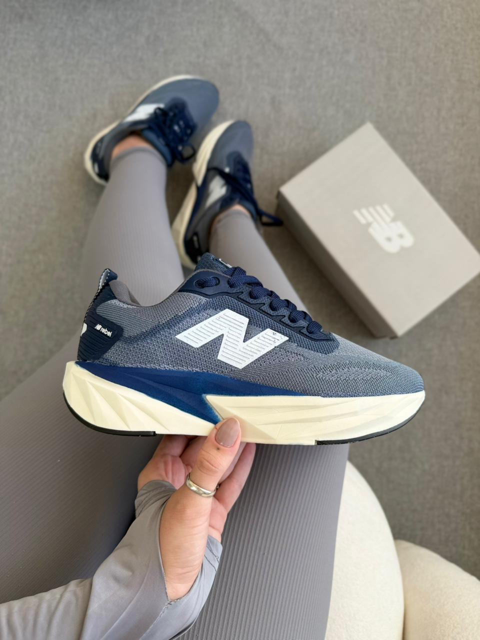 NEW BALANCE REBEL V4 FEMININO-LINHA PREMIUM