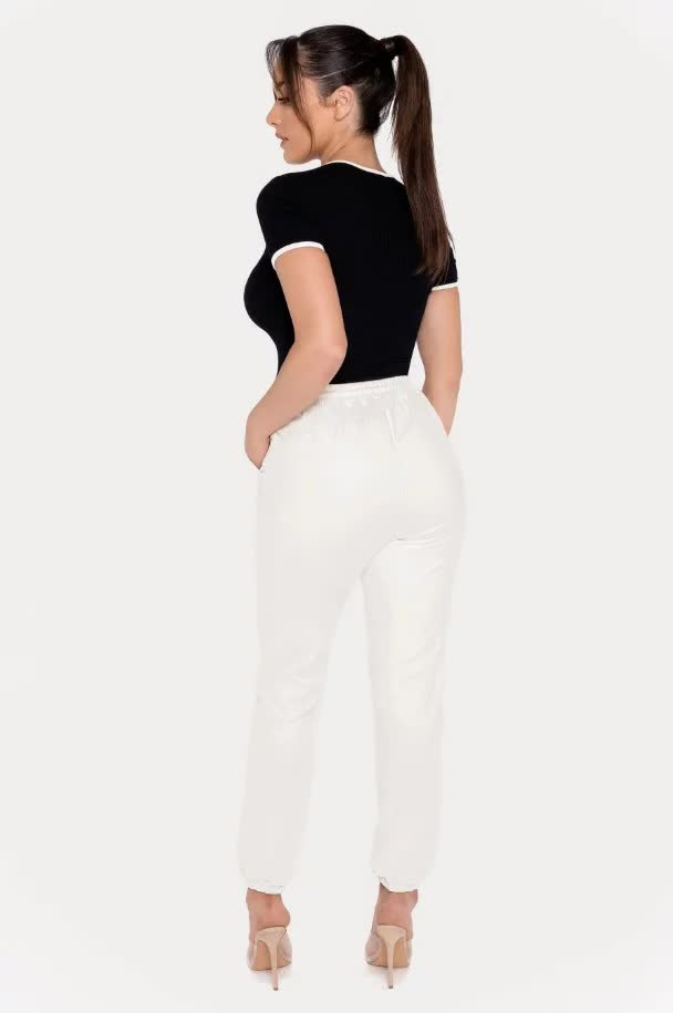 6a18f4edbc9f9.jpg